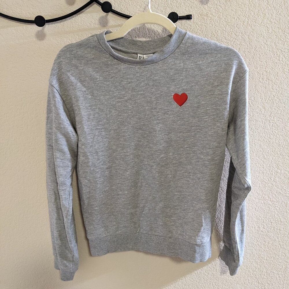 H&M Grey Heart Embroidery Crewneck